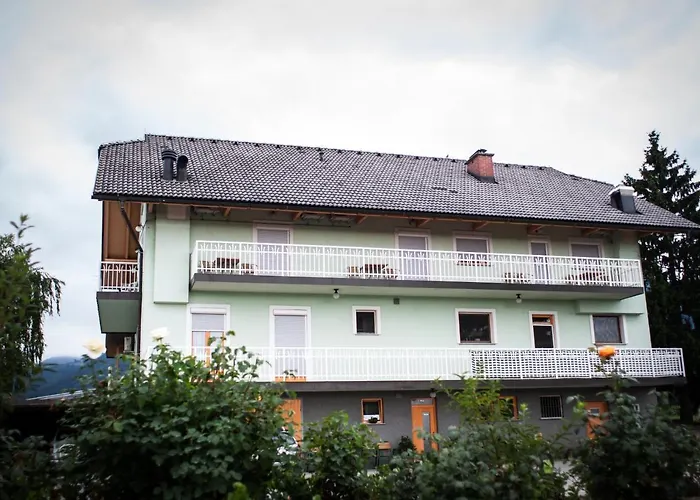 Gostilna In Prenocisca Ferlic Casa de hóspedes Braslovce